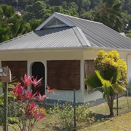 Coco Blanche Apartment Anse Royale Exterior photo