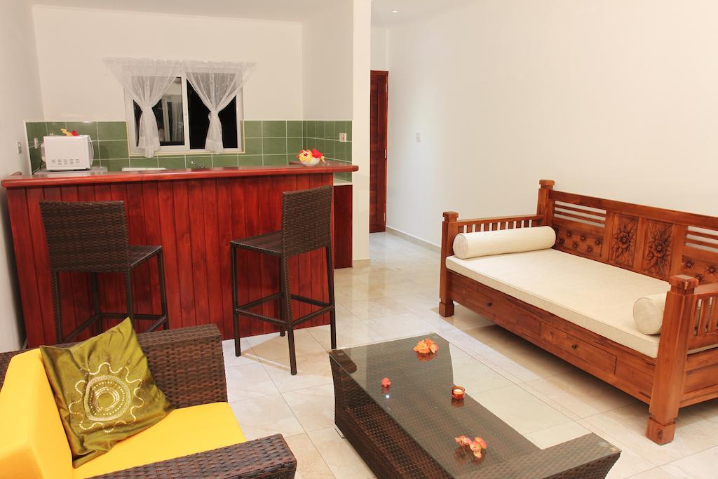 Coco Blanche Apartment Anse Royale Room photo